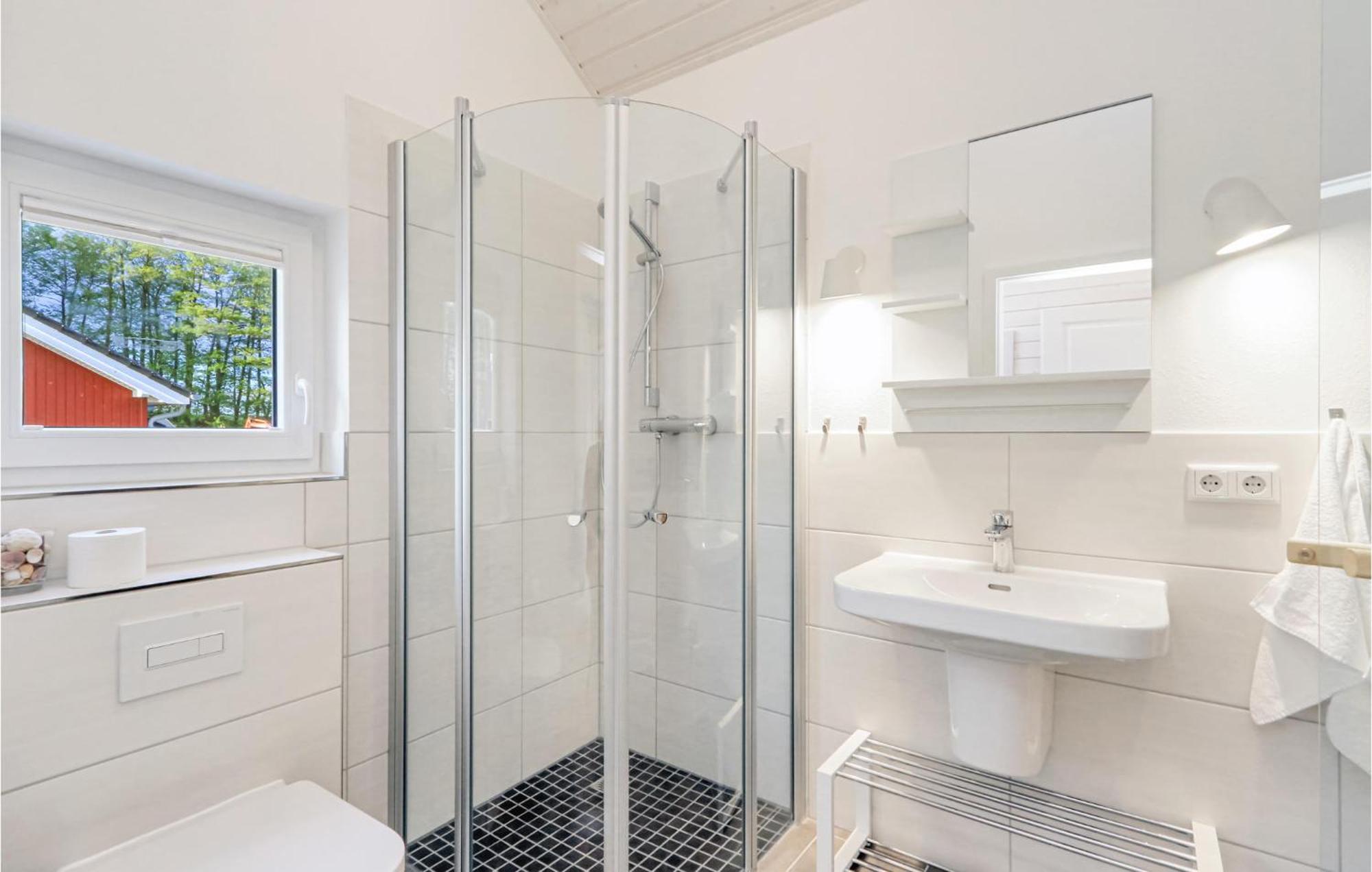 Cozy Home In Krems Ii-Warderbrueck With Wifi Gols Экстерьер фото